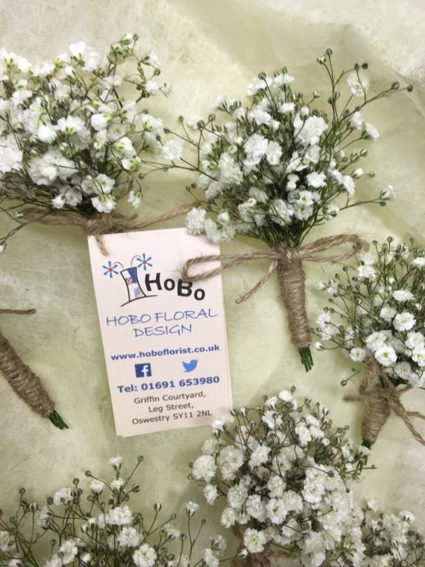 Buttonholes deals and corsages